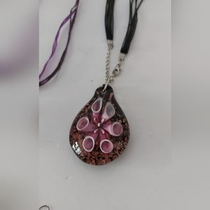 Art glass necklace and earring set.